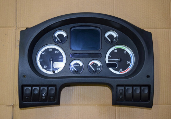 1699396 Щиток приборов Daf XF 105 1793211 Львов - изображение 1