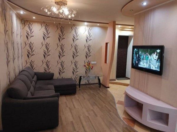Сдам 2х комн. кв-ру в центре по ул. Соборной 4000 грн/мес. Ровно - изображение 1