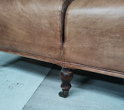 Антикварный кожаный диван из г. Киев