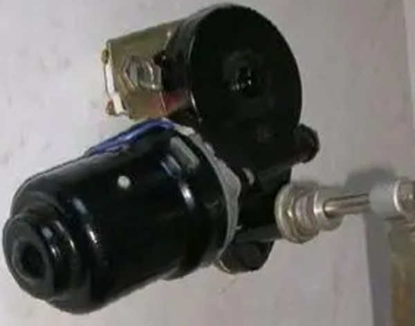 Склоочисник Сл-230м Суми - зображення 1