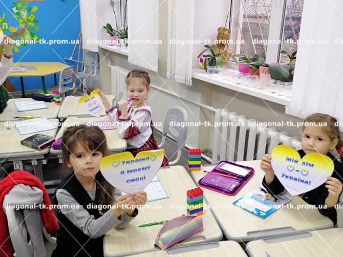 Жилетка шкільна трикотажна в'язана для дівчинки Винница - изображение 1