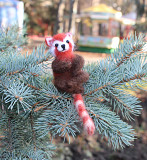 Красная Панда брошь игрушка валяная из шерсти ручной работы интерьерная подарок іграшка панда брош из г. Одесса