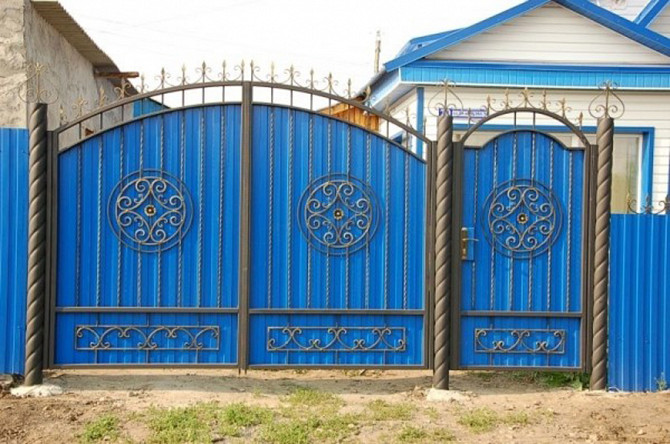 Сходи. Паркани. Огородження. Поруччя.ворота. Автомобільні навіси. Козирки. Кривой Рог - изображение 1