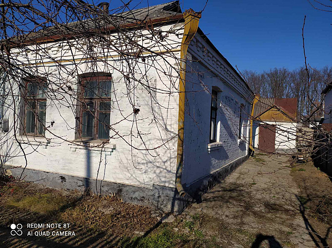 Продається частина будинку.двір окремий.газове опалення, вода на в дворі.є місце для добудови м.умань Умань - изображение 1