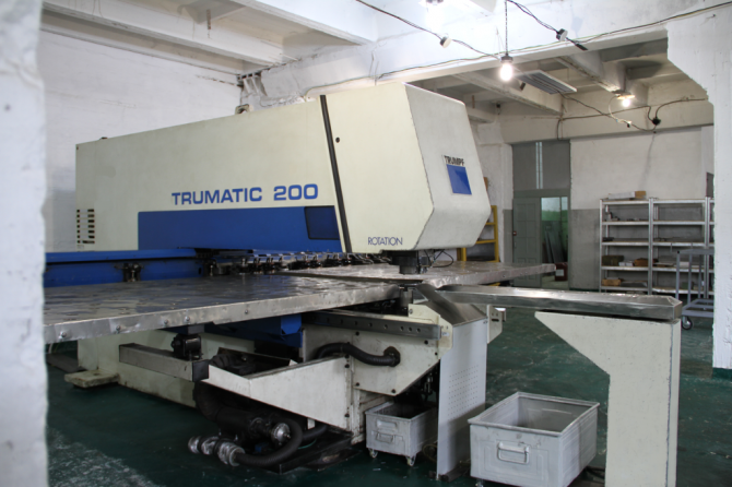 Координатно-пробивной пресс Trumpf Trumatic 200r Харьков - изображение 1