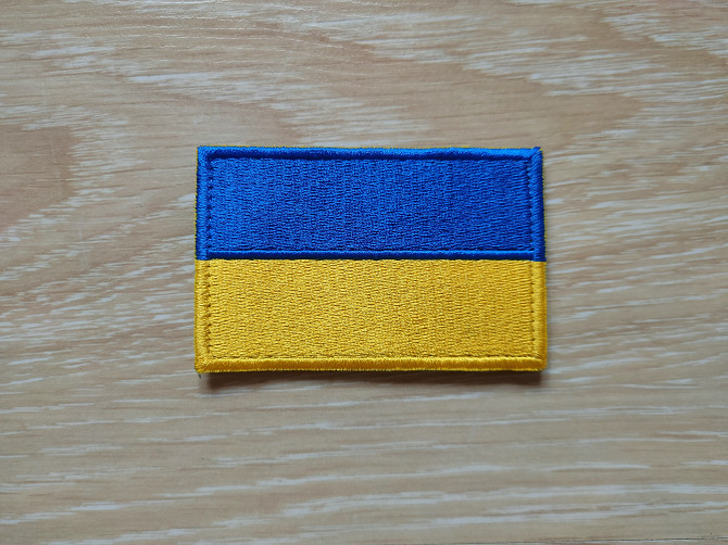 Нашивка на одежду Флаг Украины на липучке Бориспіль - зображення 1