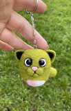 Валяна іграшка котик зелений брелок ручної роботи підвіска войлочна кіт сувенір подарок інтерʼєрний із м. Одеса
