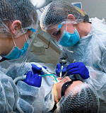 Ефективне лікування зубів на Позняках - послуги стоматологів Київ